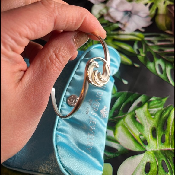 🌈Maui Divers Nalu Wave bangle bracelet Hawaii - Picture 7 of 10